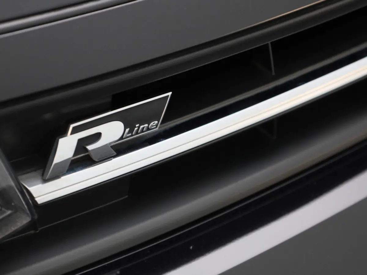 1.0 TSI R-Line Edition | AUTOMAAT | ACHTERUITRIJCAMERA | APPLE CARPLAY - ANDROID AUTO | AIRCO | ADAPTIVE CRUISE CONTROL |