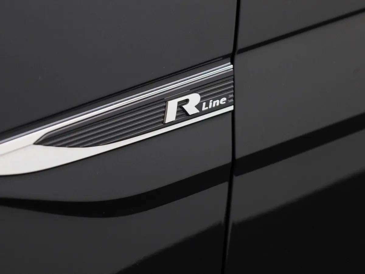 1.0 TSI R-Line Edition | AUTOMAAT | ACHTERUITRIJCAMERA | APPLE CARPLAY - ANDROID AUTO | AIRCO | ADAPTIVE CRUISE CONTROL |