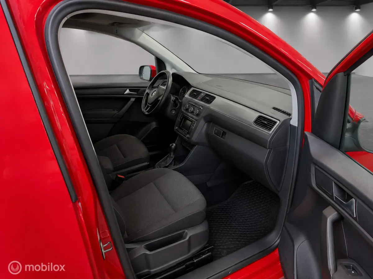 Maxi 1.4 TSI Trendl. AUTOM. Rolstoel uitv. + 5-pers . Trend