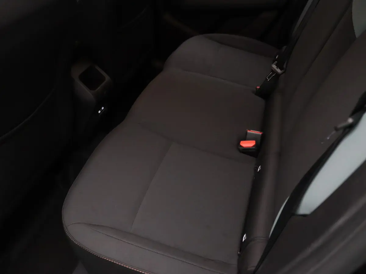 155pk hybrid extreme Apple Carplay/Android Auto | Climate
