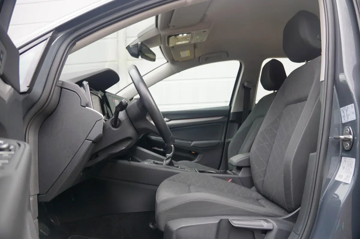 1.0 TSI 110pk Life | Navigatie | Apple Carplay & Android Auto | Adaptive Cruise