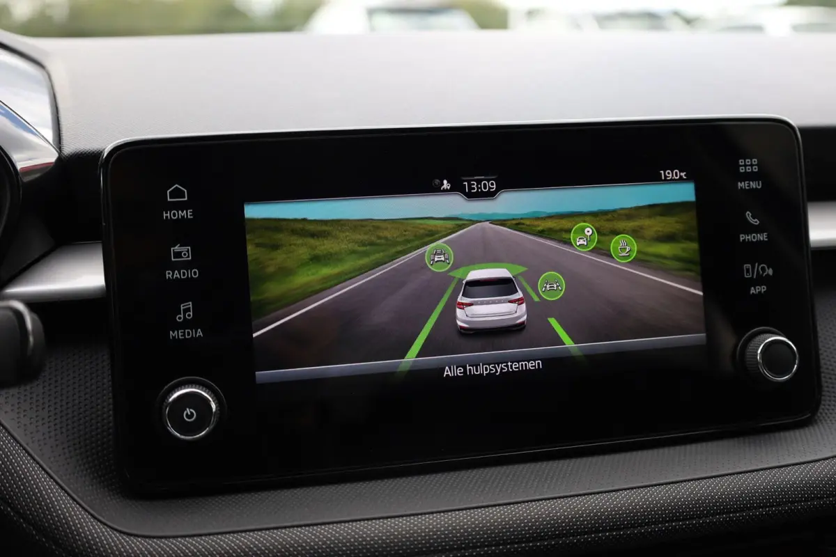 1.0 TSI 95pk Business Edition | Achteruitrijcamera | Cruise Control | Stoelverwarming