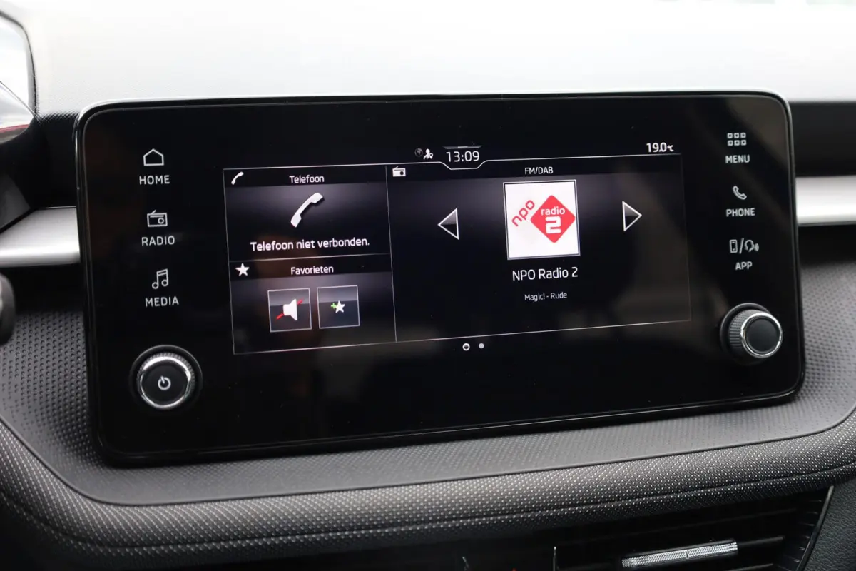 1.0 TSI 95pk Business Edition | Achteruitrijcamera | Cruise Control | Stoelverwarming