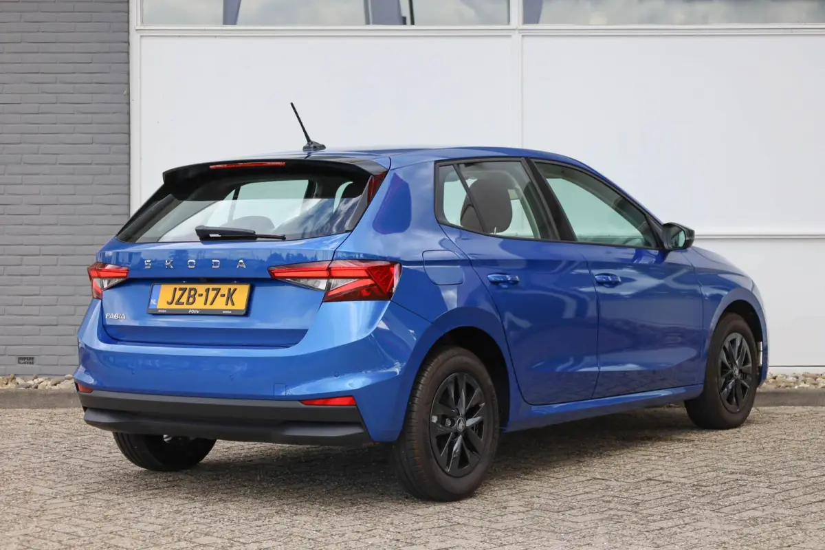 1.0 TSI 95pk Business Edition | Achteruitrijcamera | Cruise Control | Stoelverwarming