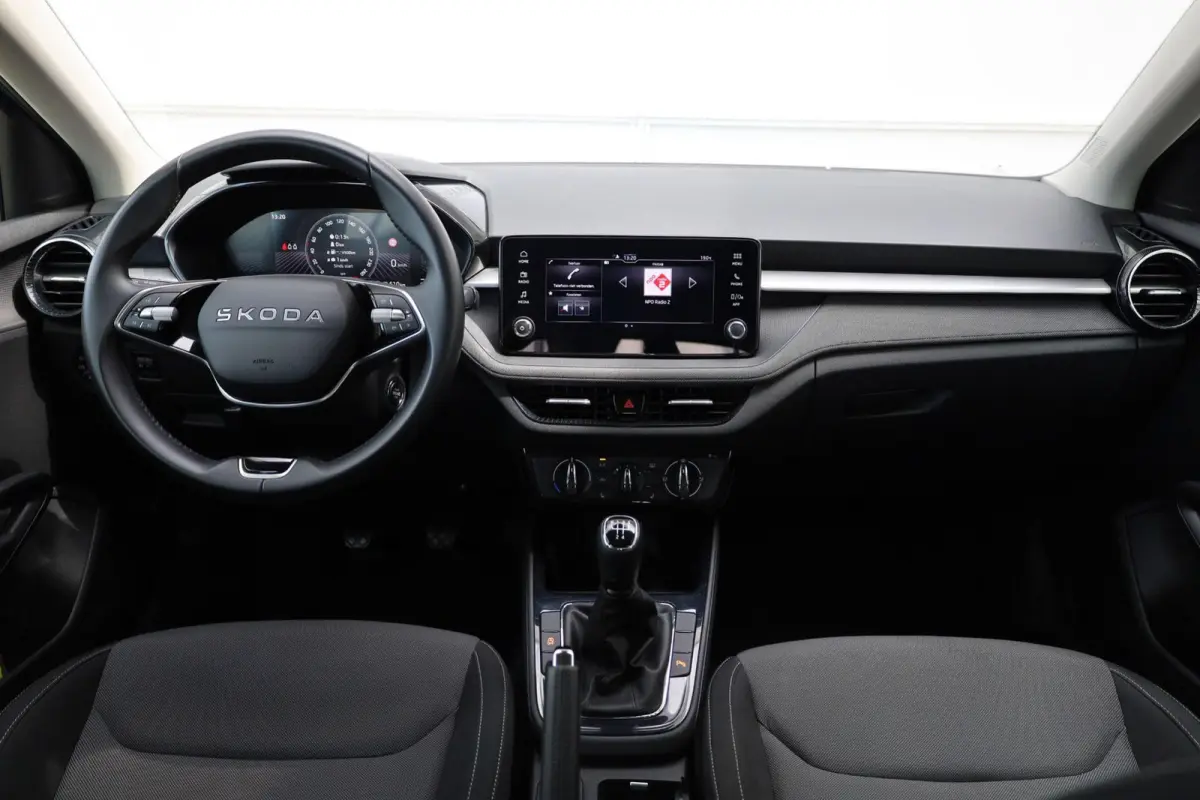 1.0 TSI 95pk Business Edition | Achteruitrijcamera | Cruise Control | Stoelverwarming