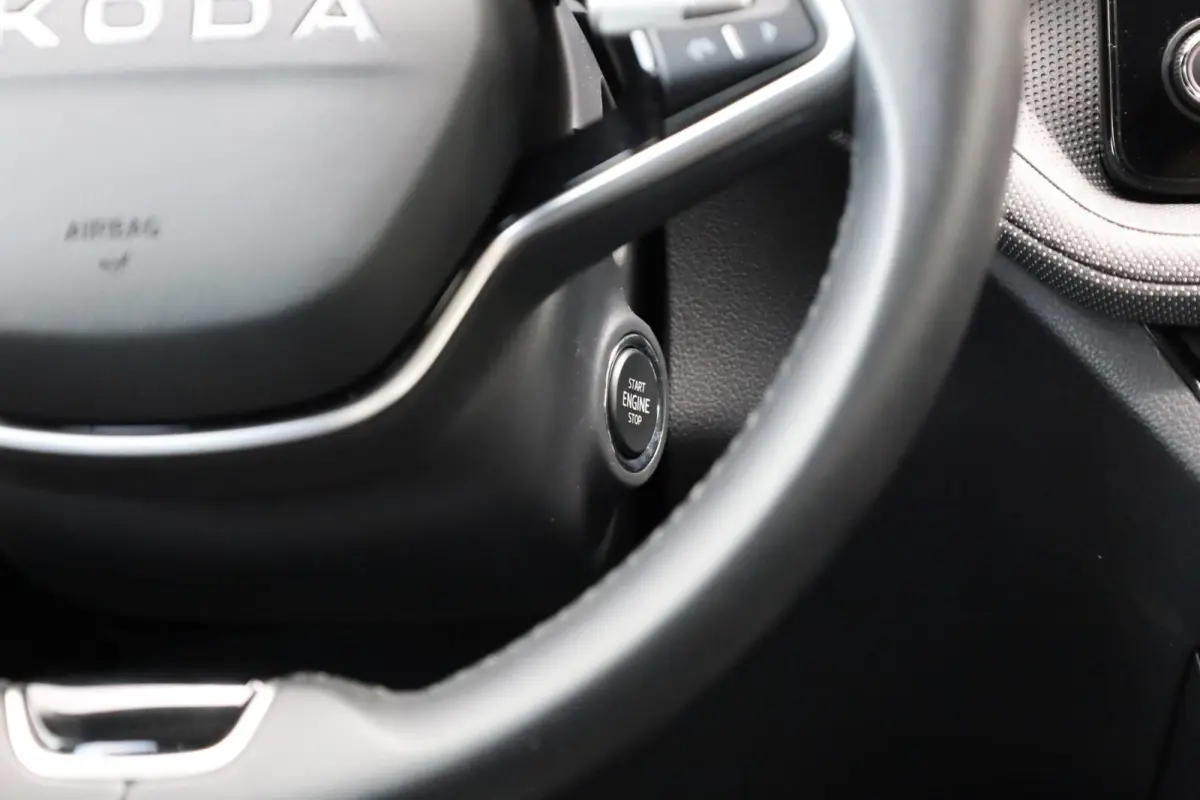 1.0 TSI 95pk Business Edition | Achteruitrijcamera | Cruise Control | Stoelverwarming