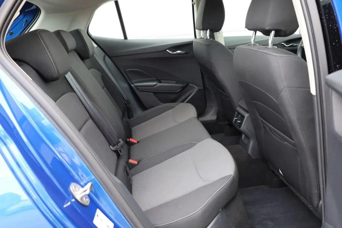 1.0 TSI 95pk Business Edition | Achteruitrijcamera | Cruise Control | Stoelverwarming
