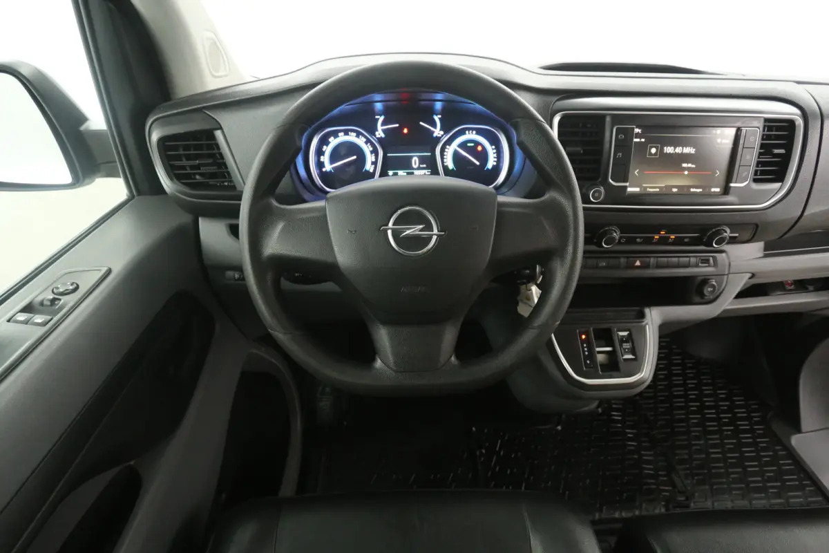 Elektrisch L2H1 75 kWh Long Range | Snelladen | SOH 96% | 3 Zits | Airco | Cruise | Carplay | Parkeersens.