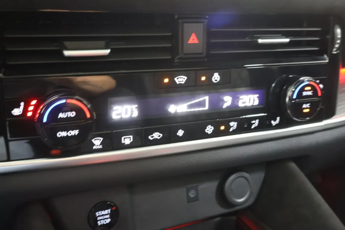 1.3 MHEV X Tekna Plus + | Pano