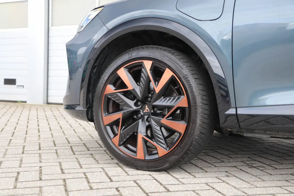 1.5 TSI 272pk e-Hybrid VZ Performance | SoH 98% | Panoramadak | Sennheiser | Stoelverwarming | 360 Camera | Navigatie