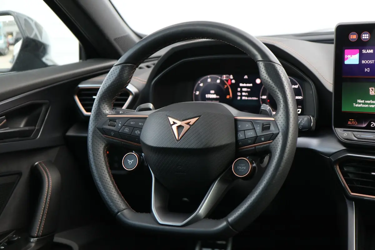 1.5 TSI 272pk e-Hybrid VZ Performance | SoH 98% | Panoramadak | Sennheiser | Stoelverwarming | 360 Camera | Navigatie