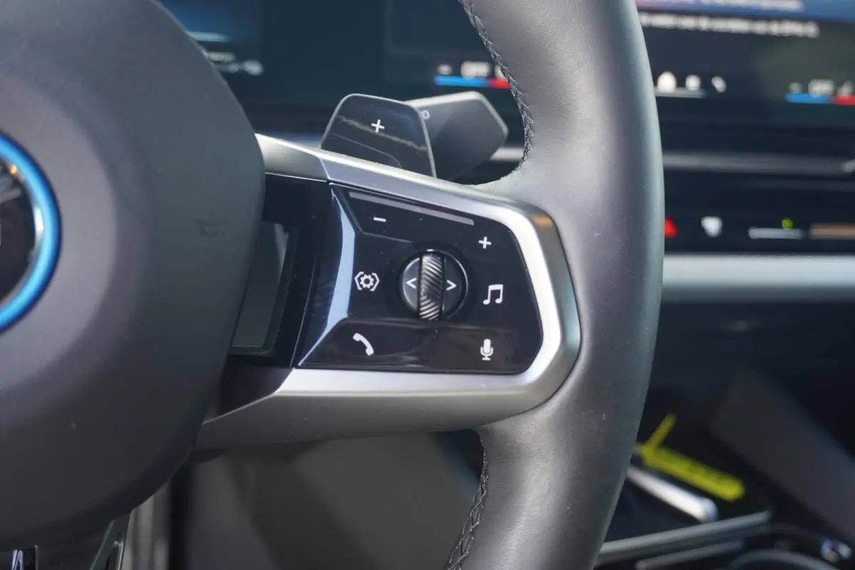 530e | M Sportpakket Pro | Harman Kardon | Driving Assistant Plus | Stuurwielrand verwarmd | Trekhaak