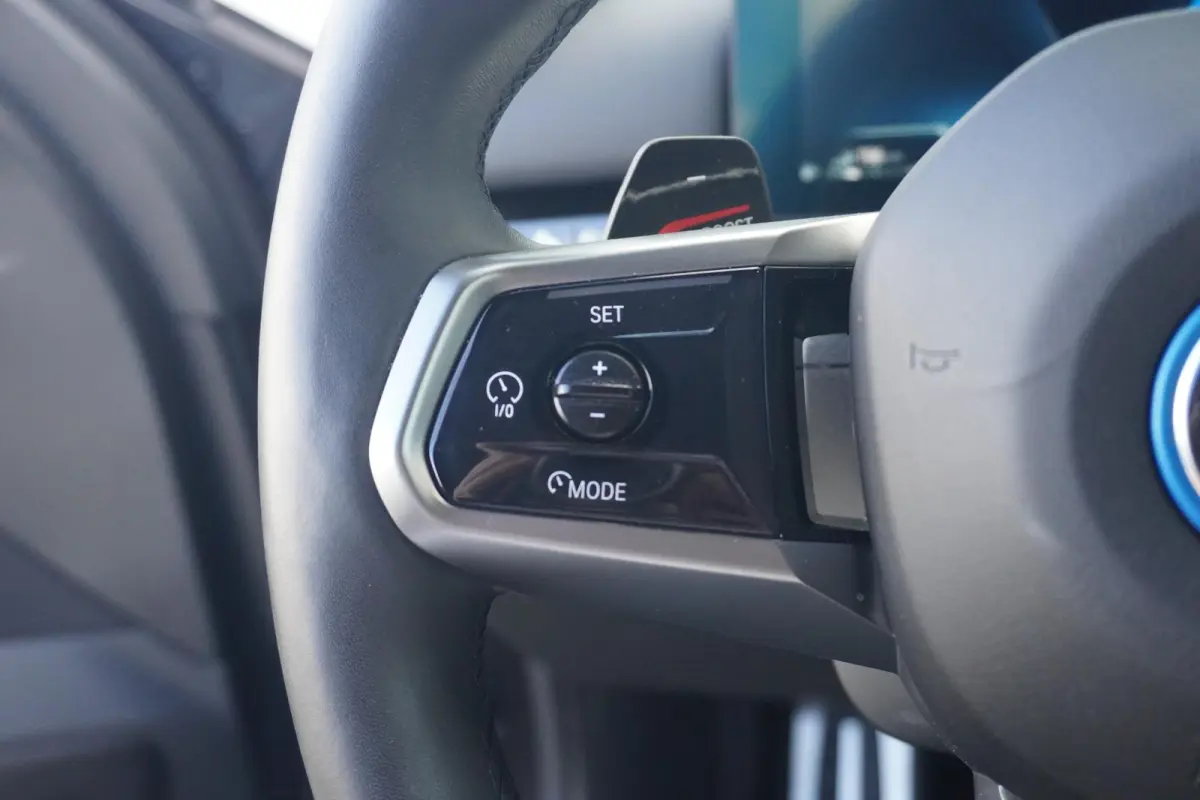 530e | M Sportpakket Pro | Harman Kardon | Driving Assistant Plus | Stuurwielrand verwarmd | Trekhaak