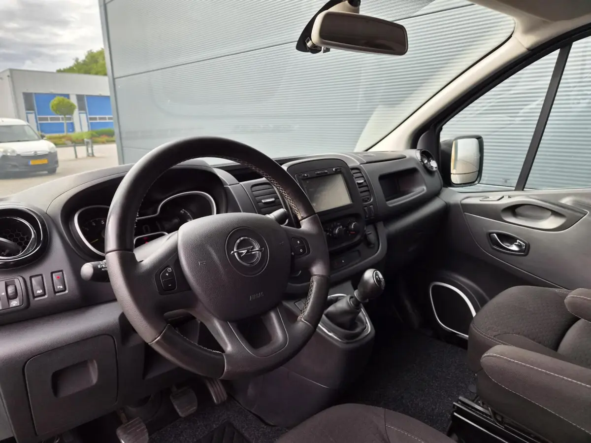 1.6 CDTI L2H1 DC Airco Cruise Navi Trekh 140pk