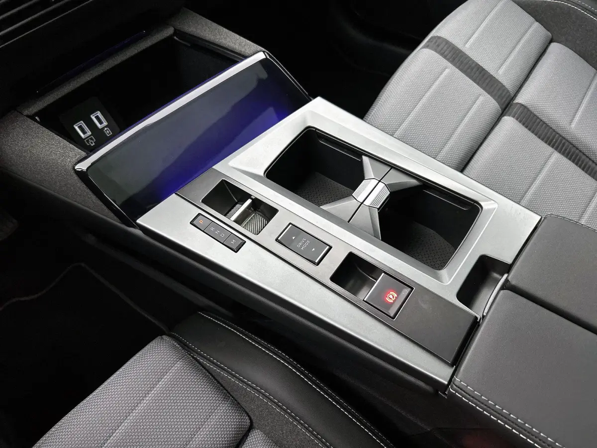 1.2 Turbo Hybrid GS Automaat | Pano | LMV | Head-up Display | Camera | Elektr kofferklep