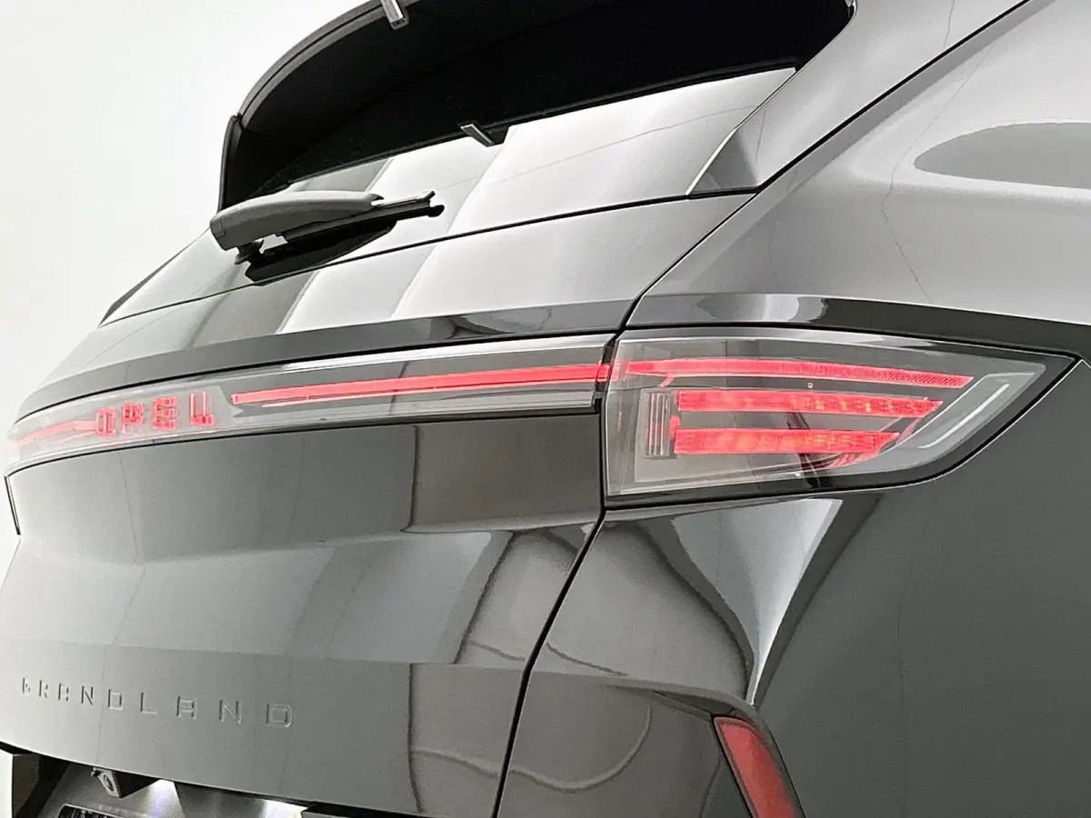 1.2 Turbo Hybrid GS Automaat | Pano | LMV | Head-up Display | Camera | Elektr kofferklep
