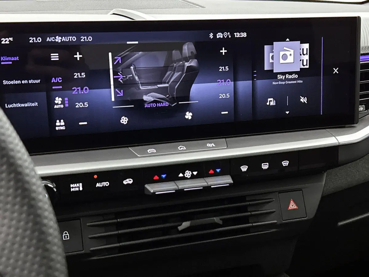 1.2 Turbo Hybrid GS Automaat | Pano | LMV | Head-up Display | Camera | Elektr kofferklep