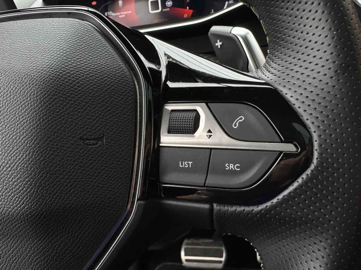 PureTech 130 Automaat GT-Line | Trekhaak afneembaar | Schuifdak | Adaptive Cruise Control | Keyless | Carplay/Android Auto | Climate Control |