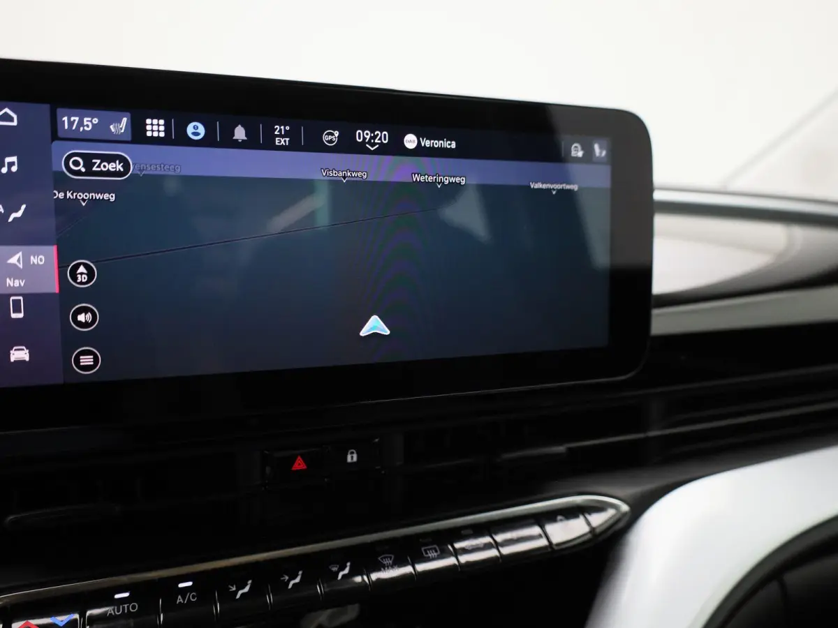 RED 42 kWh | Stoelverwarming | Apple Carplay | Cruise Control | Navigatie | Climate Control |