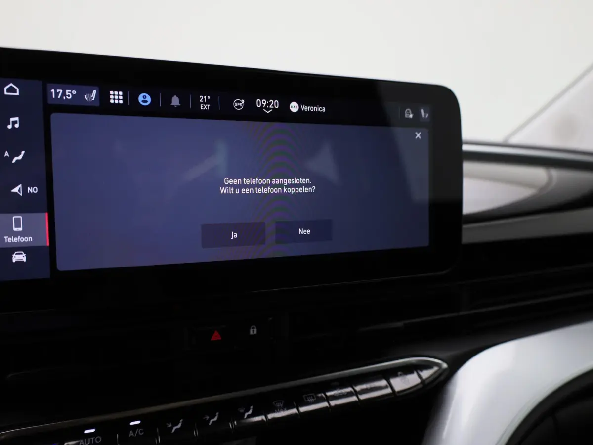 RED 42 kWh | Stoelverwarming | Apple Carplay | Cruise Control | Navigatie | Climate Control |