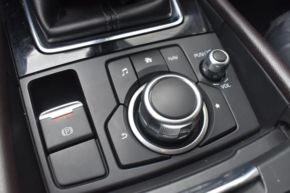 2.0 SkyActiv-G 120 GT-M LEDER LED LMV NAVI