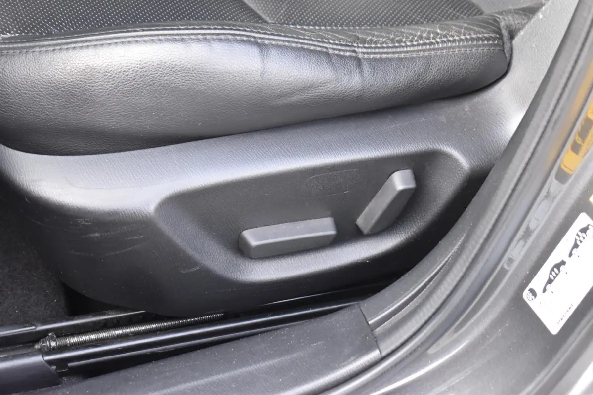 2.0 SkyActiv-G 120 GT-M LEDER LED LMV NAVI