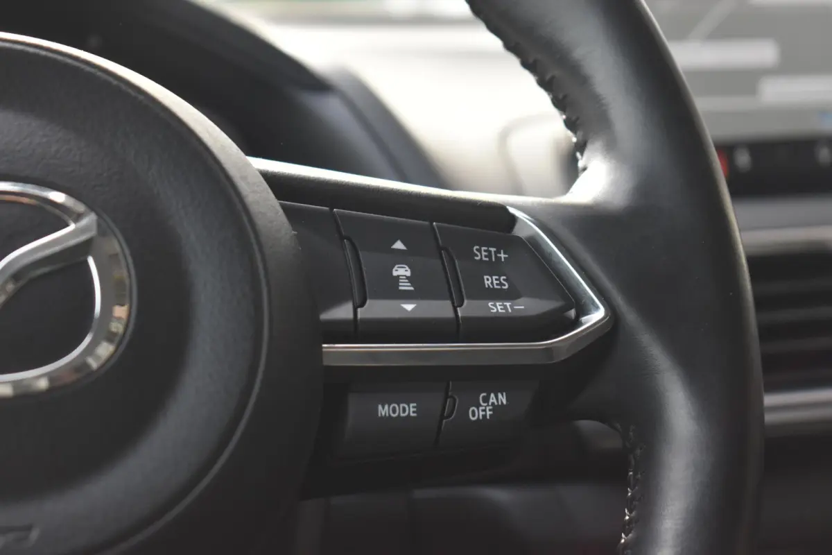 2.0 SkyActiv-G 120 GT-M LEDER LED LMV NAVI