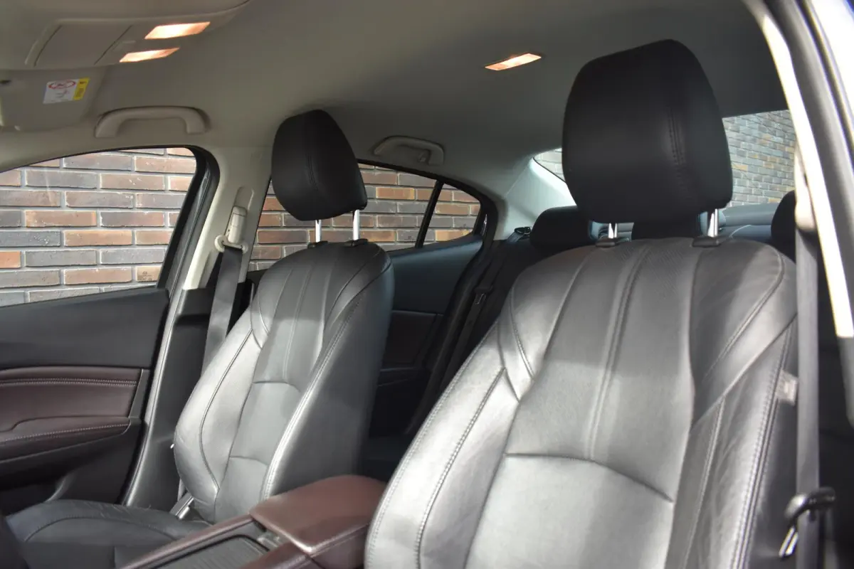 2.0 SkyActiv-G 120 GT-M LEDER LED LMV NAVI