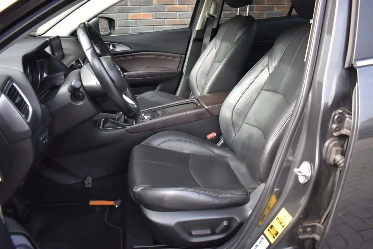 2.0 SkyActiv-G 120 GT-M LEDER LED LMV NAVI
