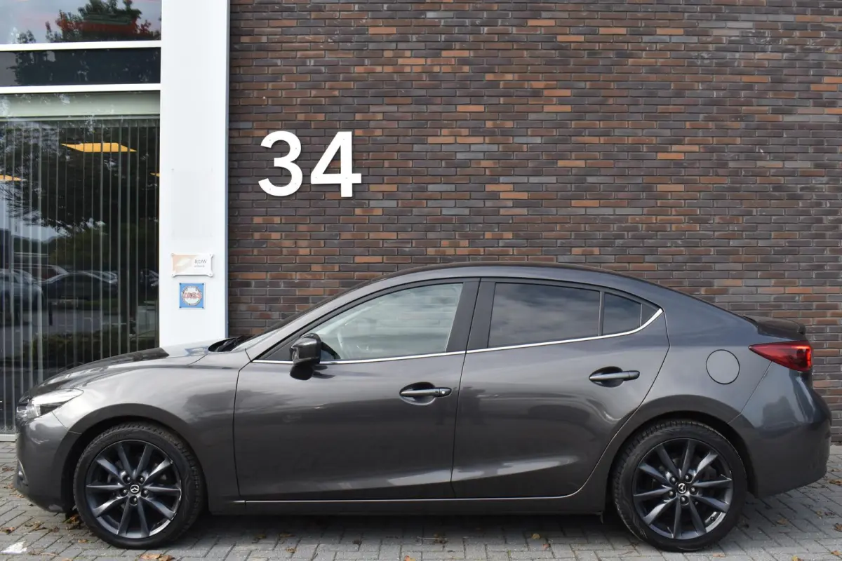 2.0 SkyActiv-G 120 GT-M LEDER LED LMV NAVI