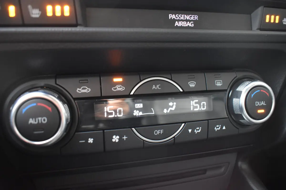 2.0 SkyActiv-G 120 GT-M LEDER LED LMV NAVI