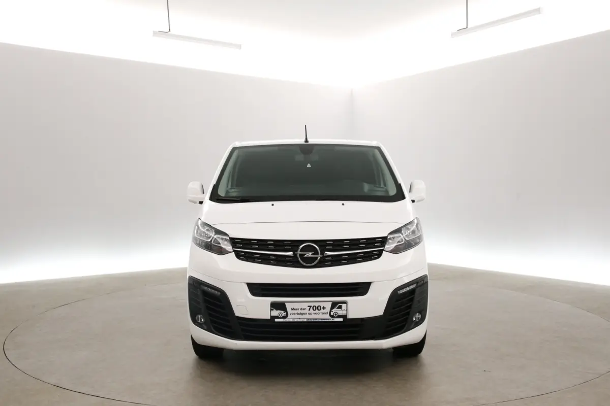 2.0D L3H1 | Clima | Cruise | Carplay | 3 Zits | Parkeersens. | Stoelverwarming