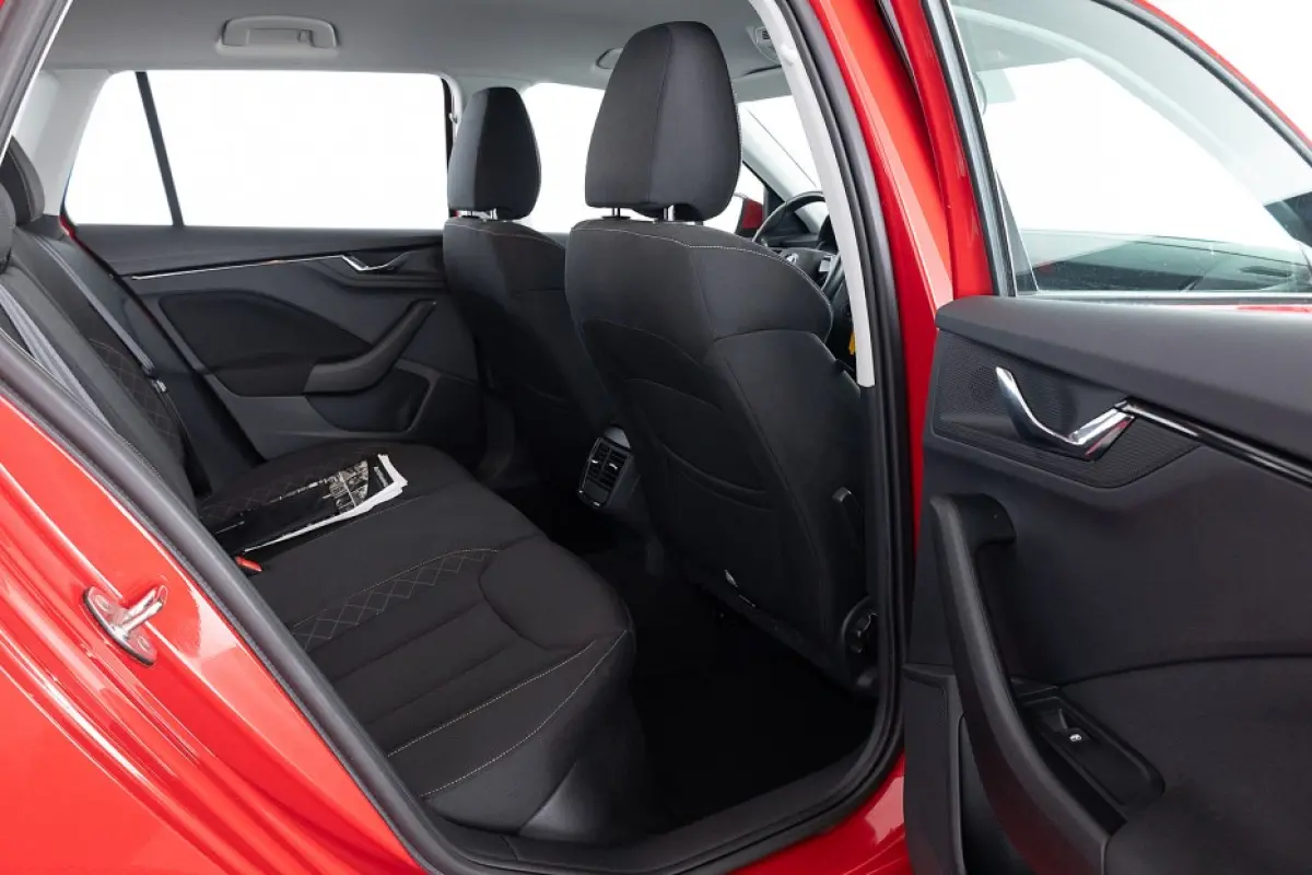 1.0 TSI Business Edition Sport Automaat