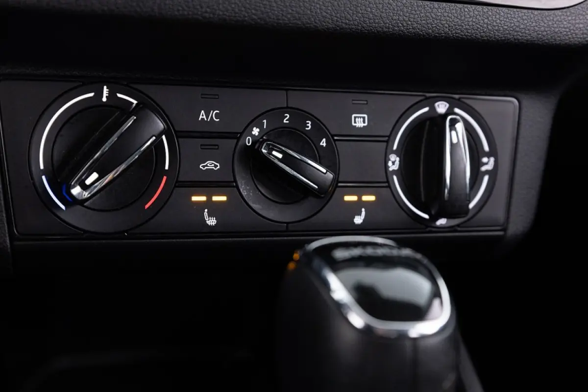1.0 TSI Business Edition Sport Automaat !
