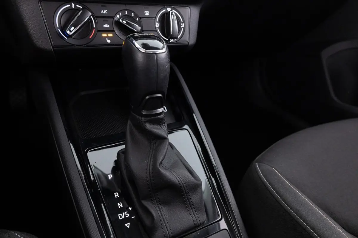 1.0 TSI Business Edition Sport Automaat !