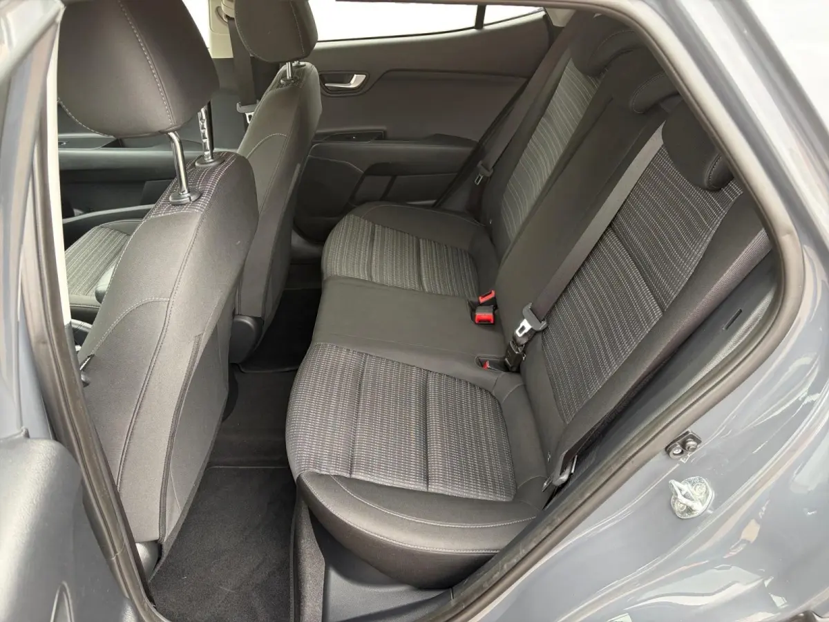 1.0 T-GDi MHEV DynamicPlusLine | *1e EIGENAAR | *LAGE KM- STAND | APPLE CARPLAY/ ANDROID AUTO | CAMERA | NAVI | KEYLESS | CLIMA | DEALER ONDERH. | ORIGINEEL NL  |