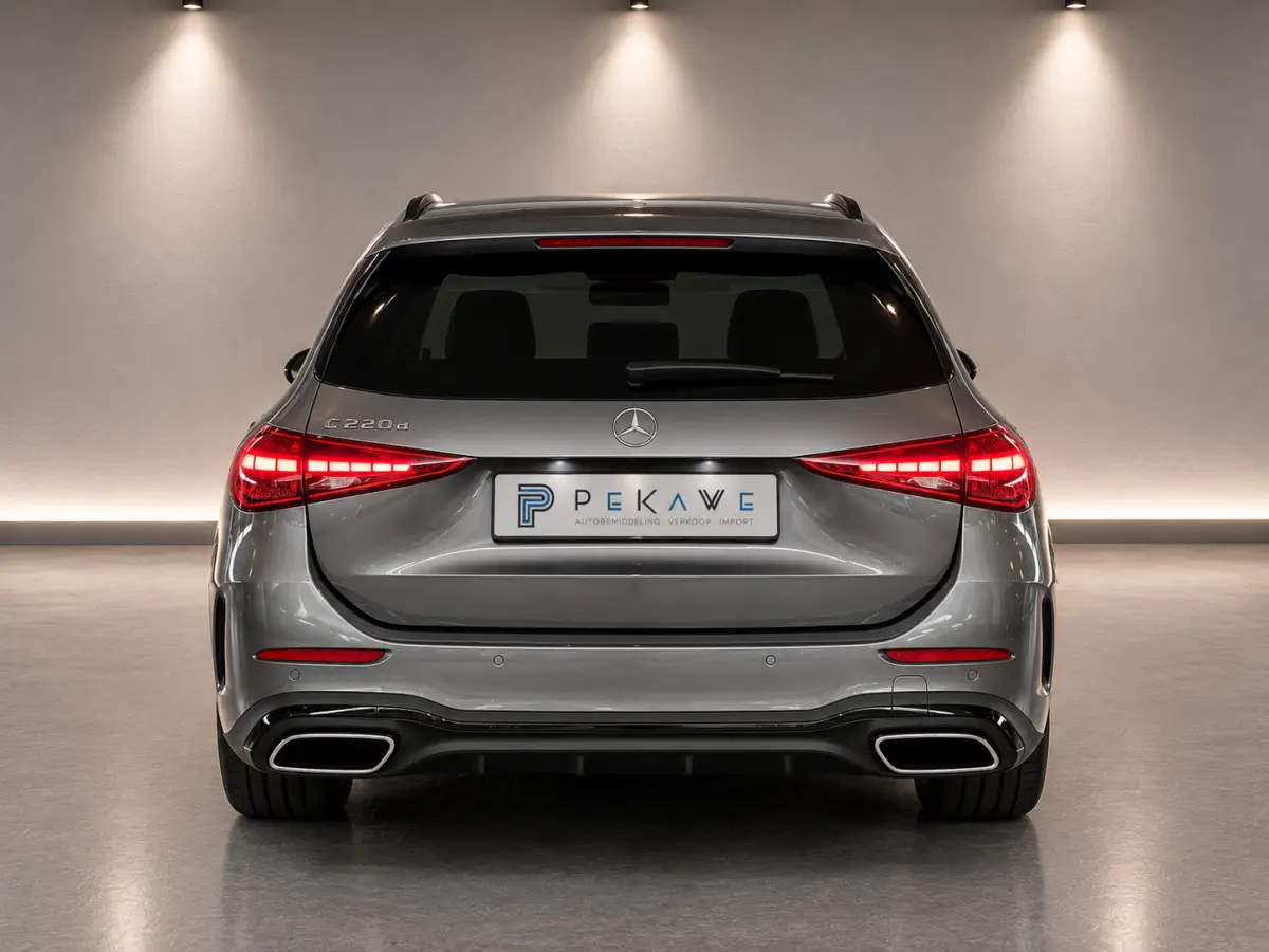 300 e AMG Line | Distronic |Panodak | Trekhaak | Night pakket