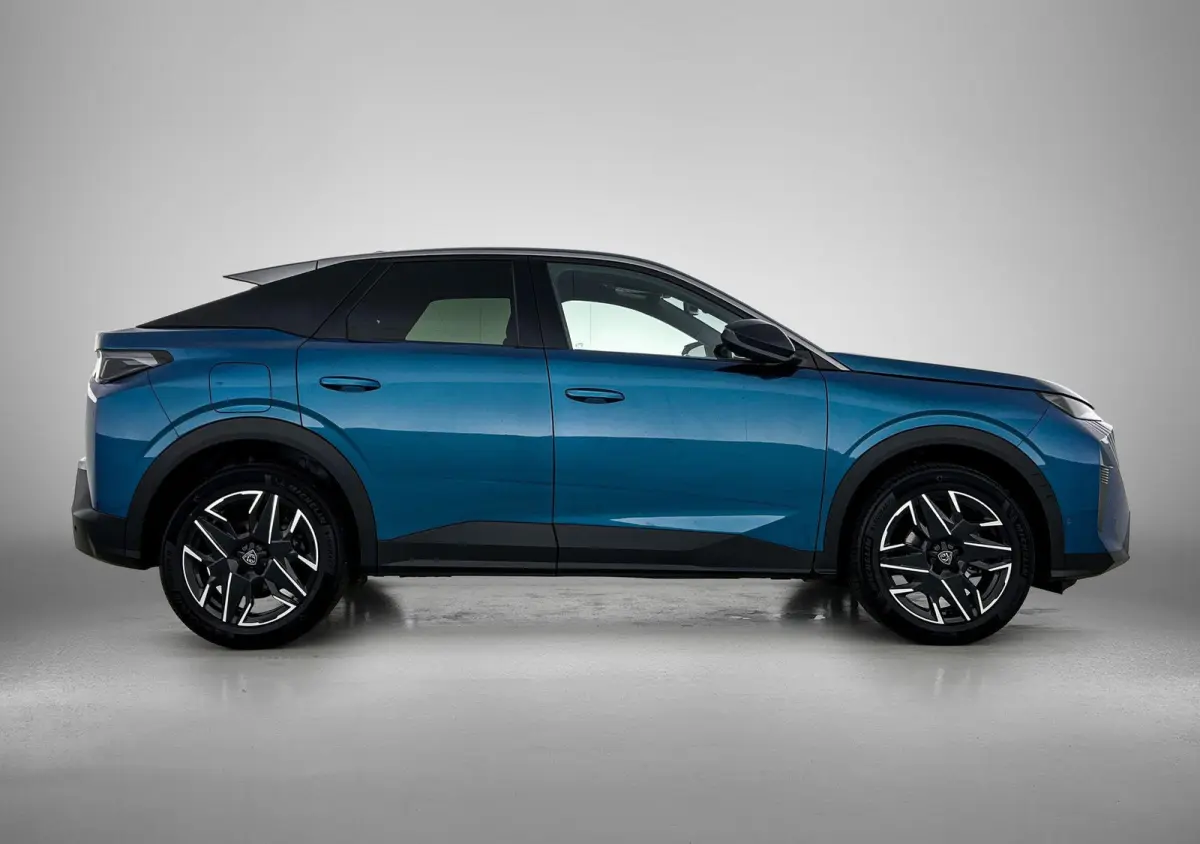 SUV Allure Hybrid 145pk Automaat | Navigatie | 360° Camera | Stuurverwarming | Adaptieve Cruise Control | Dodehoeksensor | Climate Control | Parkeersensoren v+a | Draadloze Apple Carplay / 