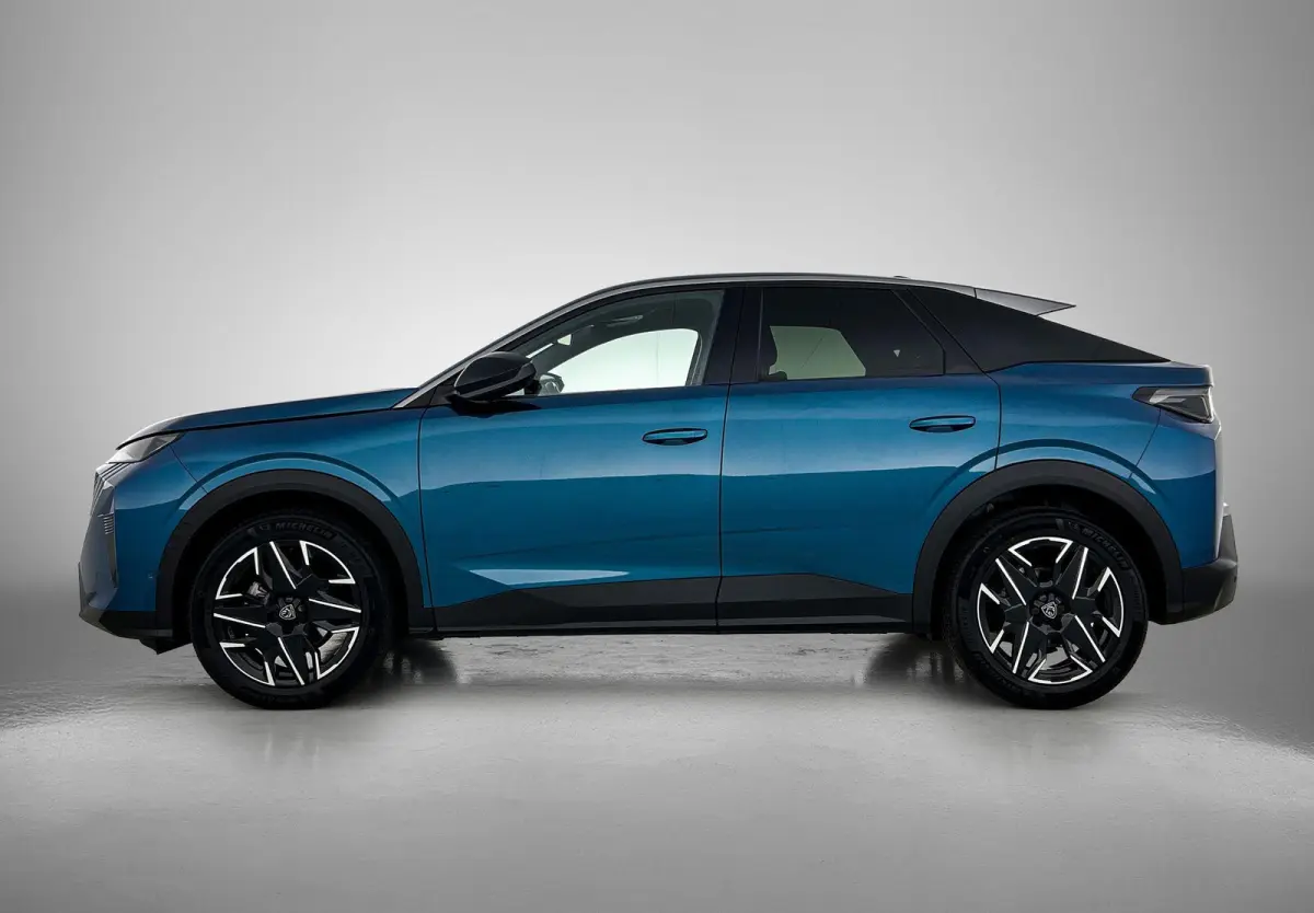 SUV Allure Hybrid 145pk Automaat | Navigatie | 360° Camera | Stuurverwarming | Adaptieve Cruise Control | Dodehoeksensor | Climate Control | Parkeersensoren v+a | Draadloze Apple Carplay / 