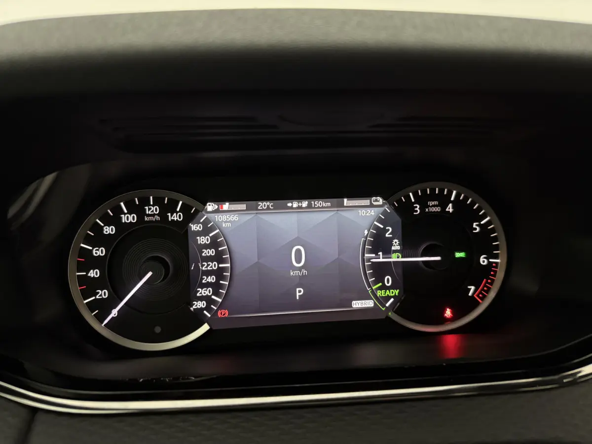 1.5 P300e AWD R-Dynamic SE | Snelladen | Pano | Camera | Cruise | Carplay | LED | Parkeersens.