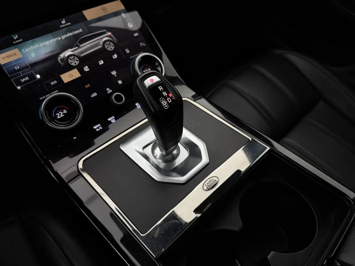 1.5 P300e AWD R-Dynamic SE | Snelladen | Pano | Camera | Cruise | Carplay | LED | Parkeersens.