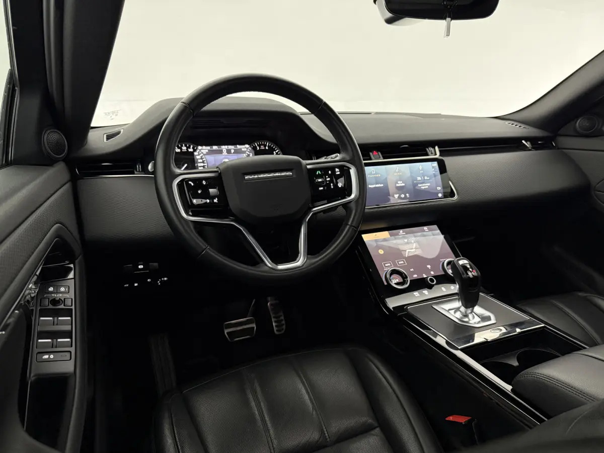 1.5 P300e AWD R-Dynamic SE | Snelladen | Pano | Camera | Cruise | Carplay | LED | Parkeersens.