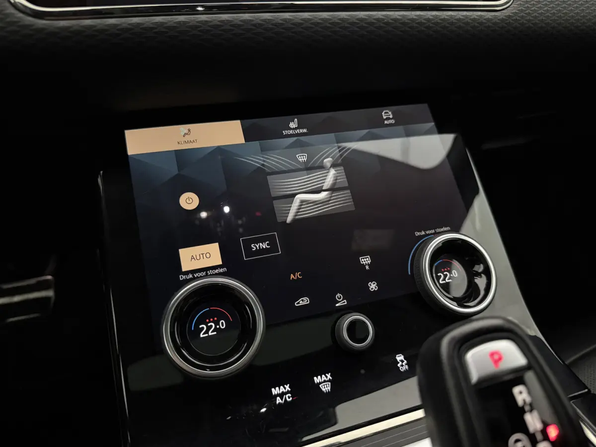 1.5 P300e AWD R-Dynamic SE | Snelladen | Pano | Camera | Cruise | Carplay | LED | Parkeersens.