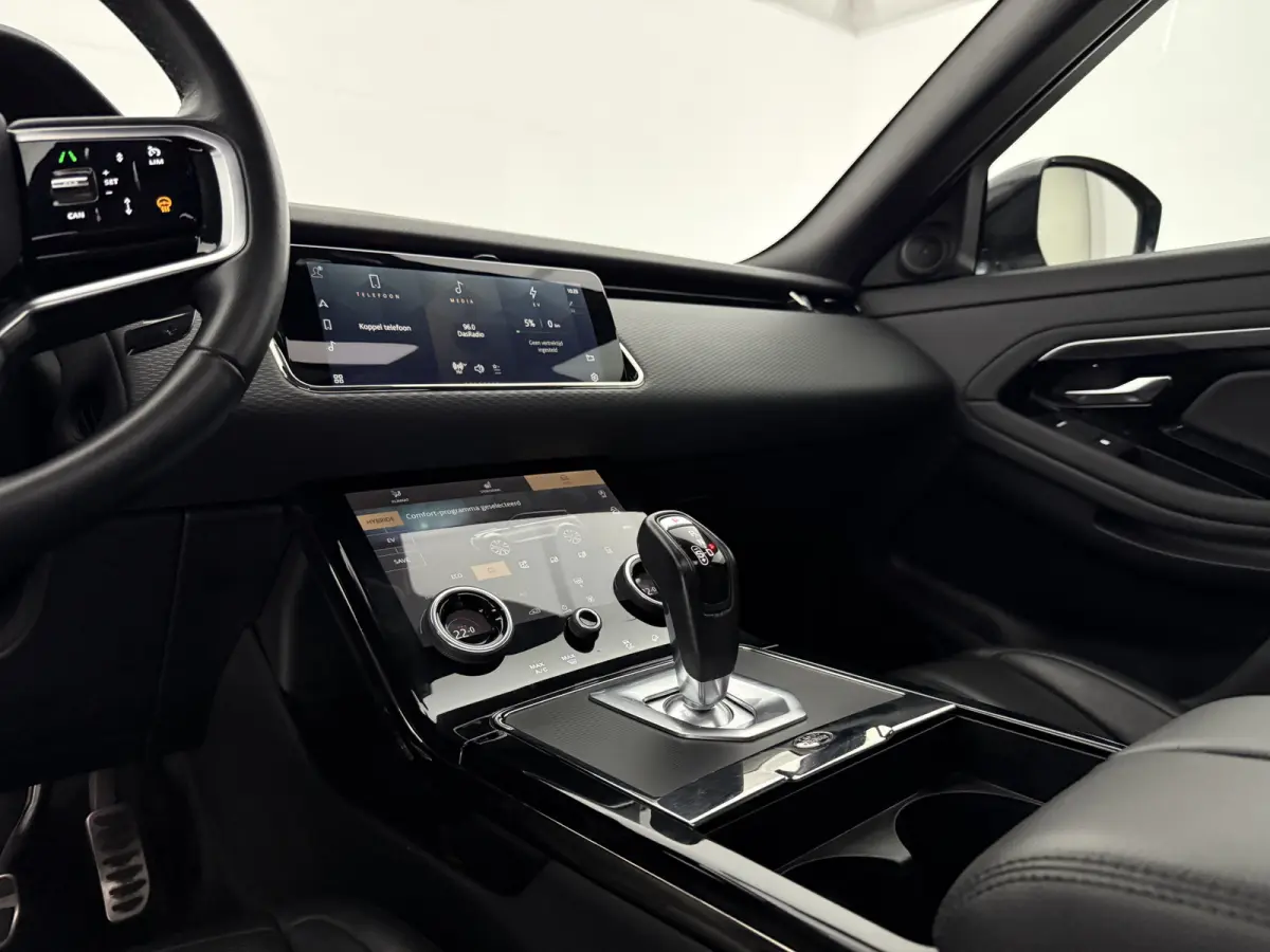 1.5 P300e AWD R-Dynamic SE | Snelladen | Pano | Camera | Cruise | Carplay | LED | Parkeersens.