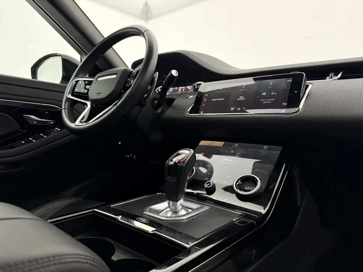 1.5 P300e AWD R-Dynamic SE | Snelladen | Pano | Camera | Cruise | Carplay | LED | Parkeersens.