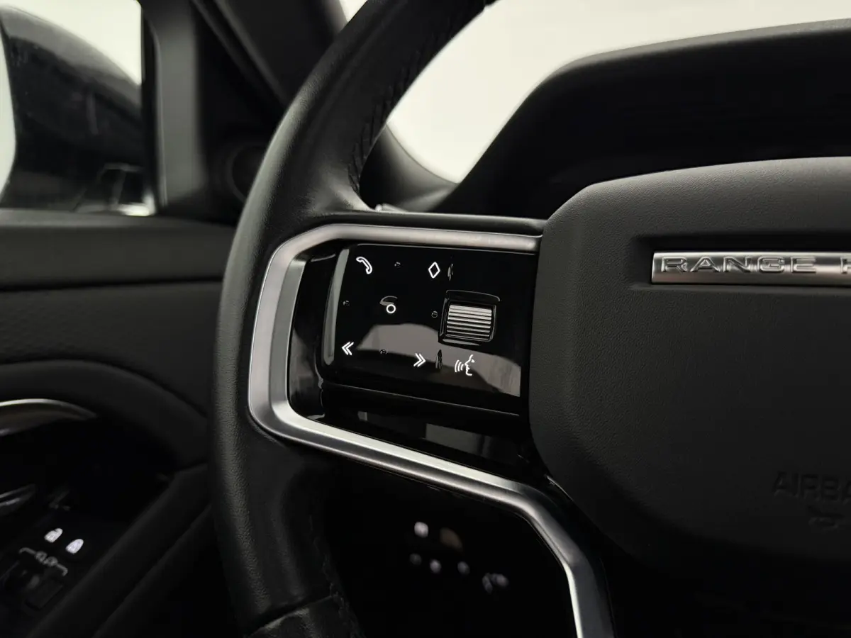 1.5 P300e AWD R-Dynamic SE | Snelladen | Pano | Camera | Cruise | Carplay | LED | Parkeersens.