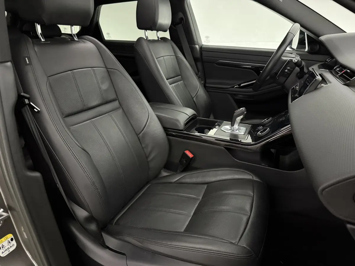 1.5 P300e AWD R-Dynamic SE | Snelladen | Pano | Camera | Cruise | Carplay | LED | Parkeersens.