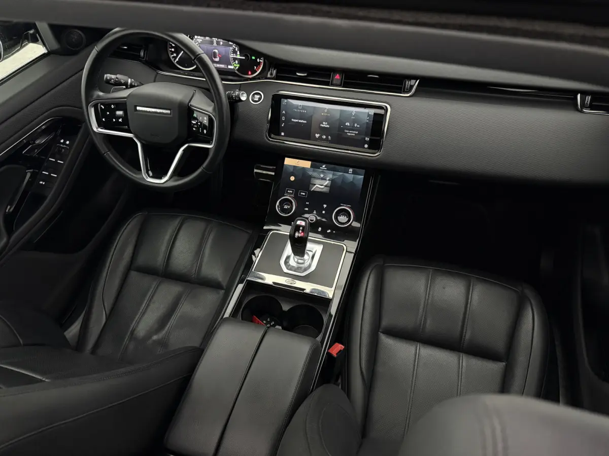 1.5 P300e AWD R-Dynamic SE | Snelladen | Pano | Camera | Cruise | Carplay | LED | Parkeersens.