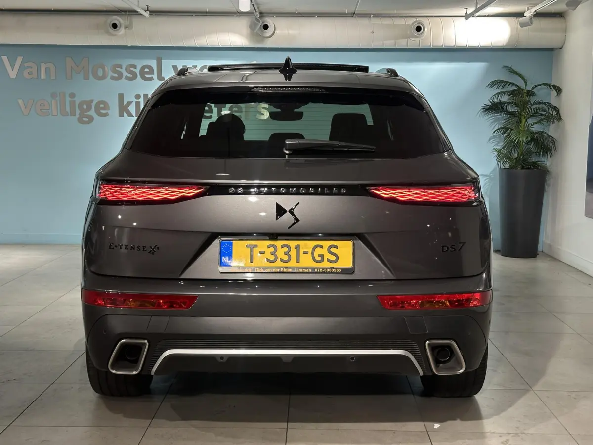E-Tense 300 4x4 Performance Line+ | 360° Camera | Focal Audio | Alcantara | Panoramadak