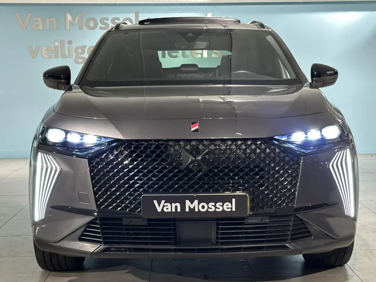 E-Tense 300 4x4 Performance Line+ | 360° Camera | Focal Audio | Alcantara | Panoramadak